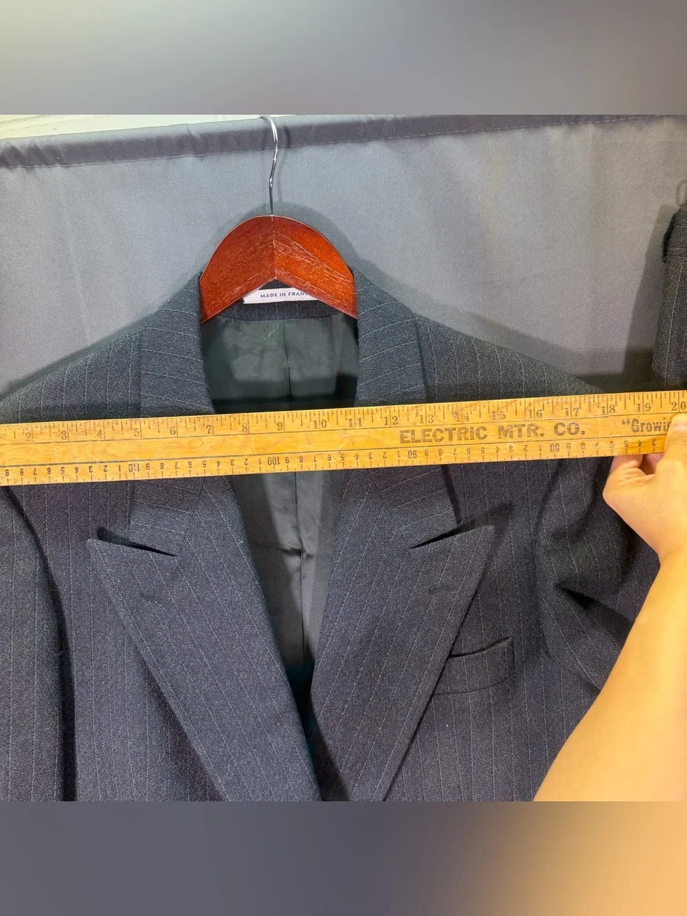 VTG Yves Saint Laurent 100% Wool Suit 36R 32x29 Made in France Gray Pinstripe DB
